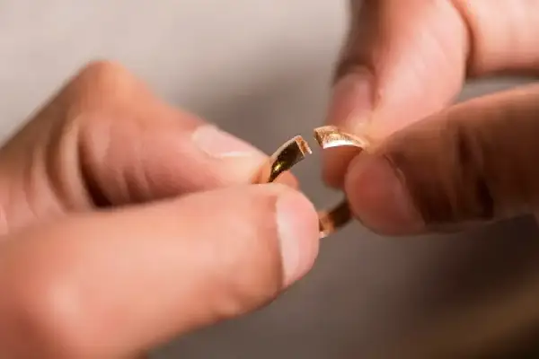 Gold and silver jewelry welding